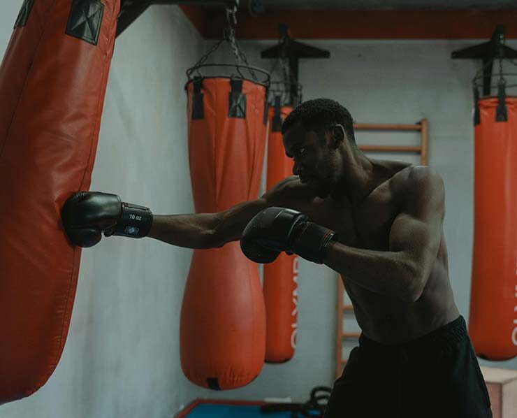 Breaking-Barriers-and-Building-Strength